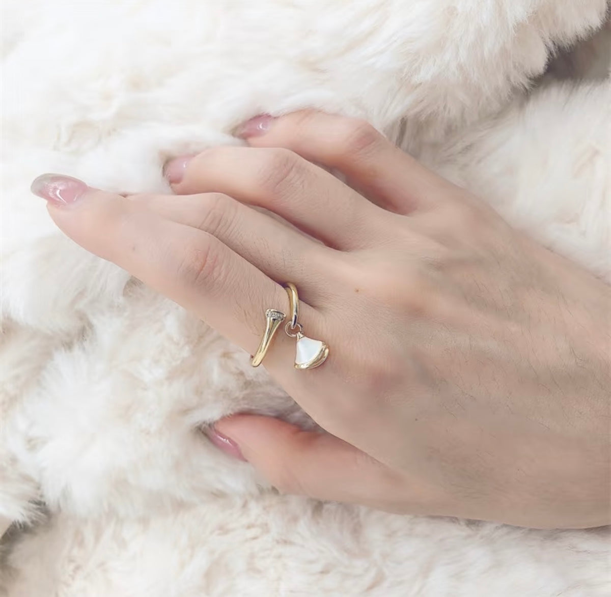 rose gold brass rose Ring for women - alternate angle view 9