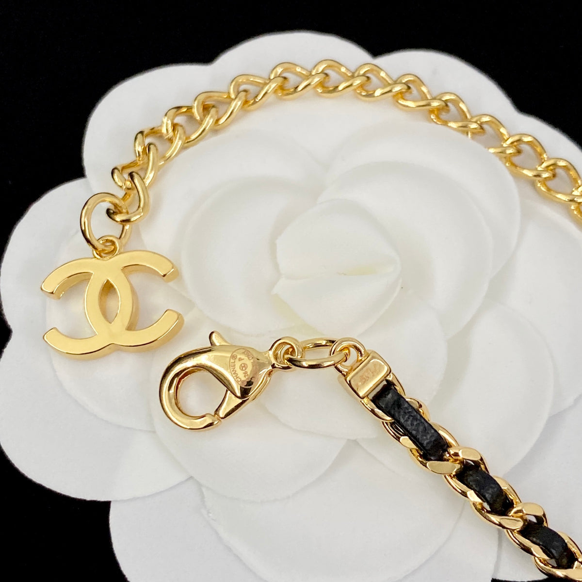 black and gold leather vintage Necklace for women - alternate angle view 7