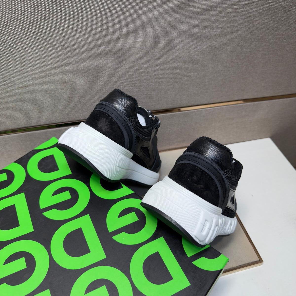 Dolce & Gabbana DG Men's Multi-Material Casual Sneakers 4 Colors