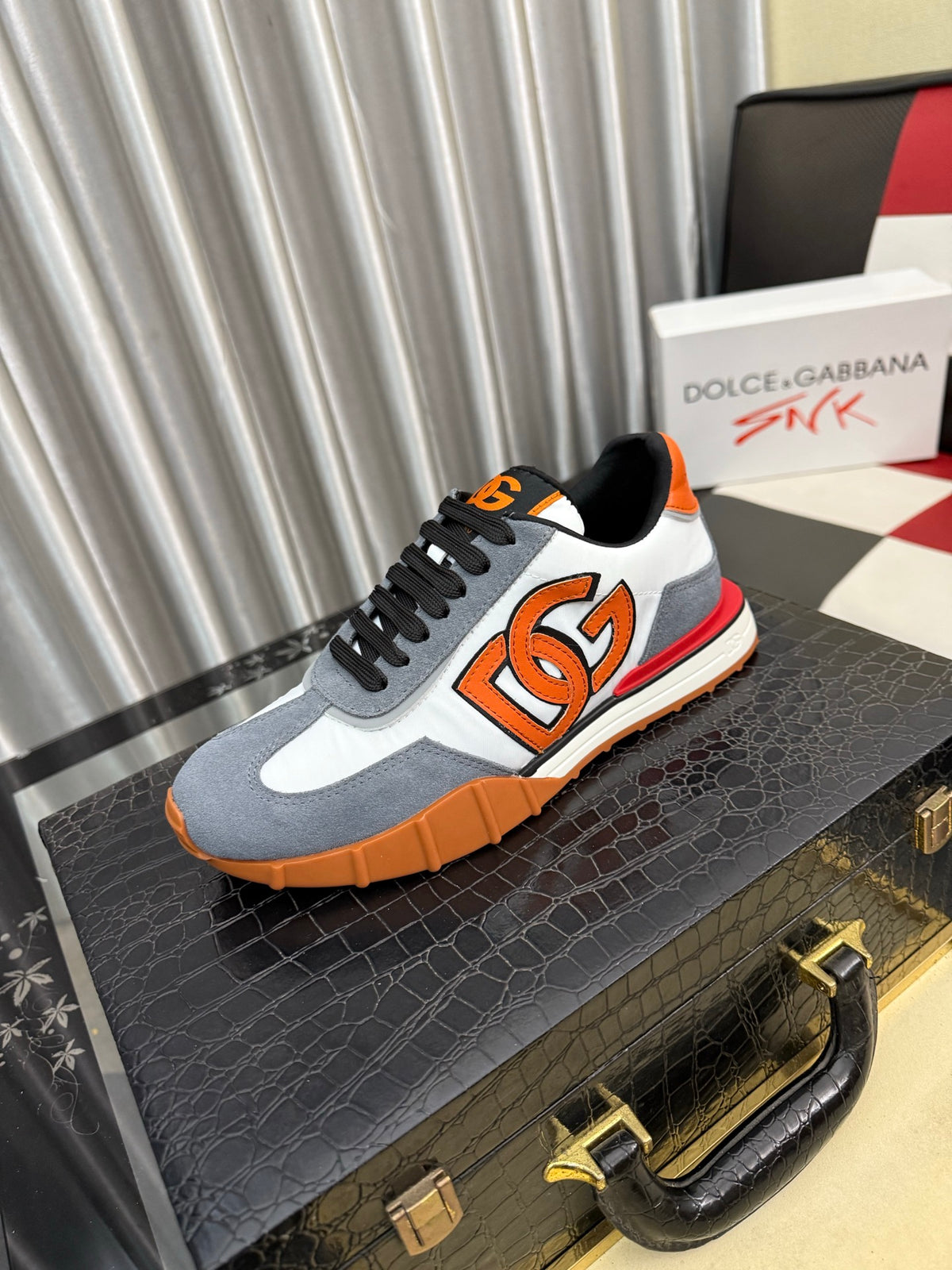 Dolce & Gabbana DG Silk Calfskin & Nubuck Casual Sneakers