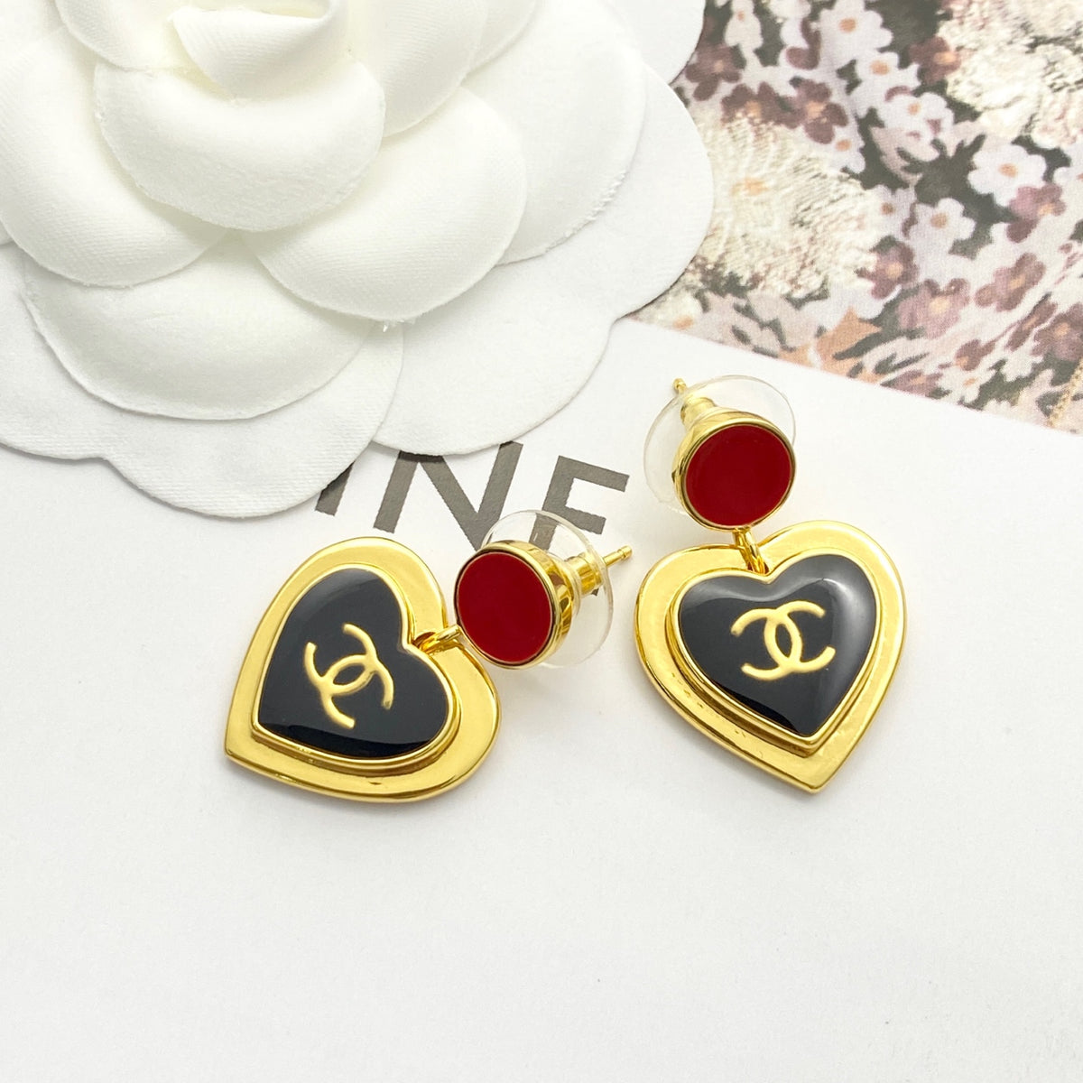 black and gold enamel heart Drop Earrings for women - alternate angle view 8
