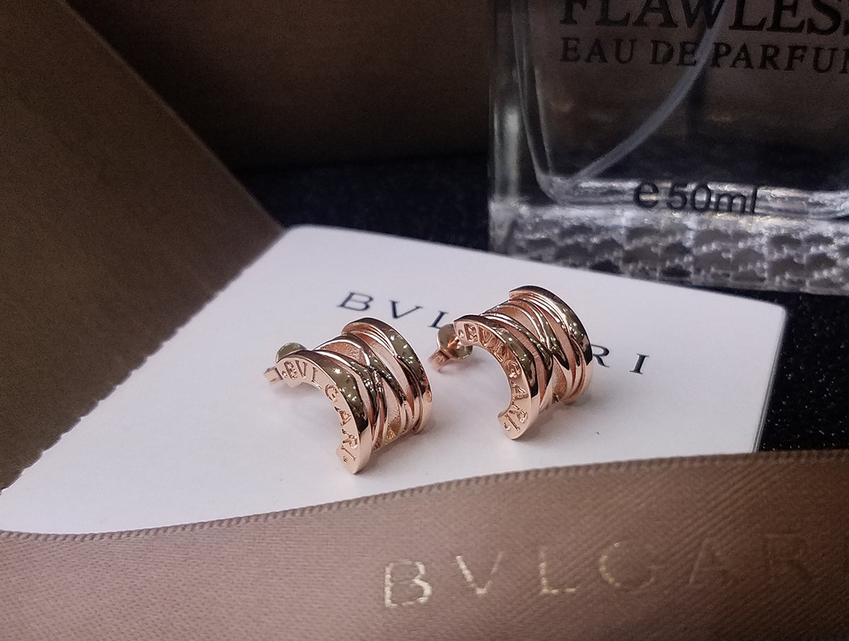 rose gold heart Stud Earrings for women - alternate angle view 2