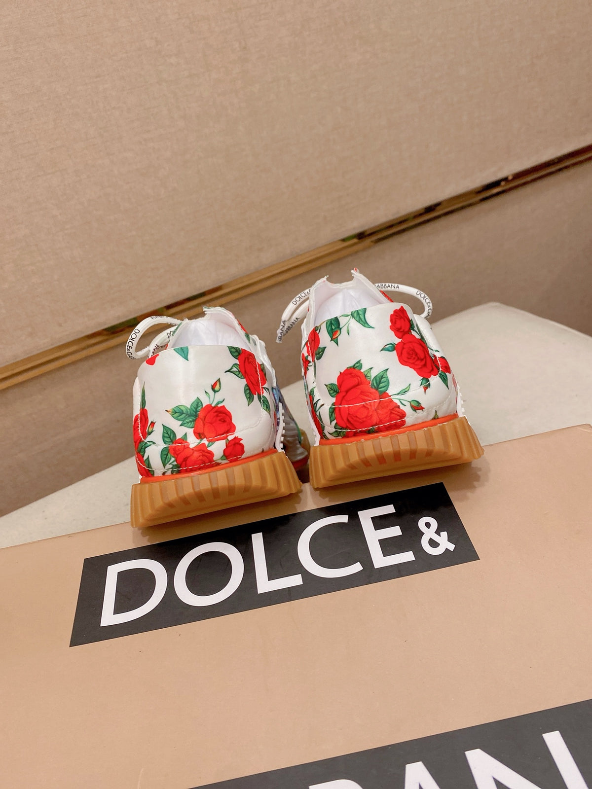Dolce & Gabbana DG Couple's Athletic Casual Sneakers