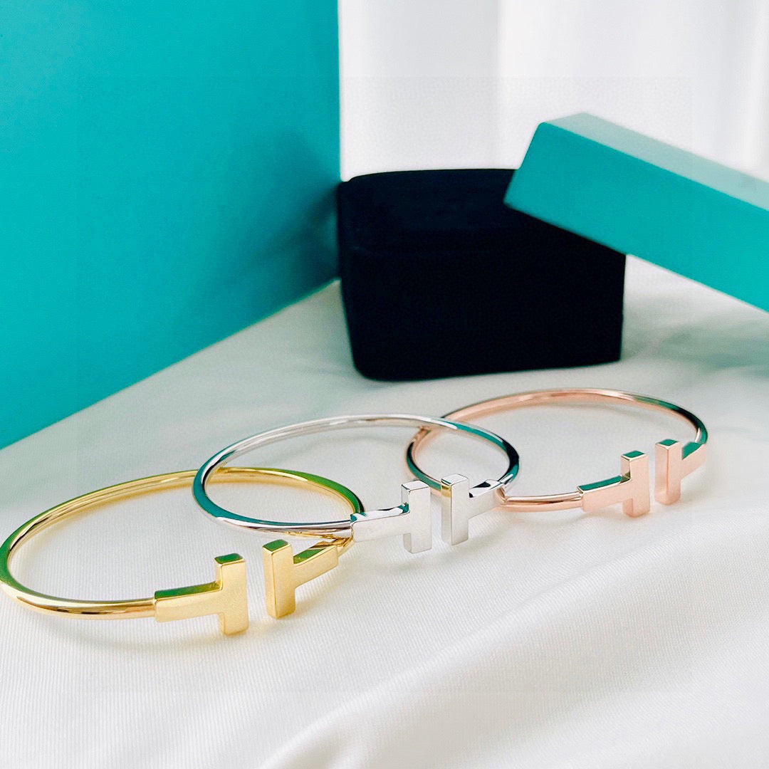 tricolor Bangle for women - alternate angle view 3