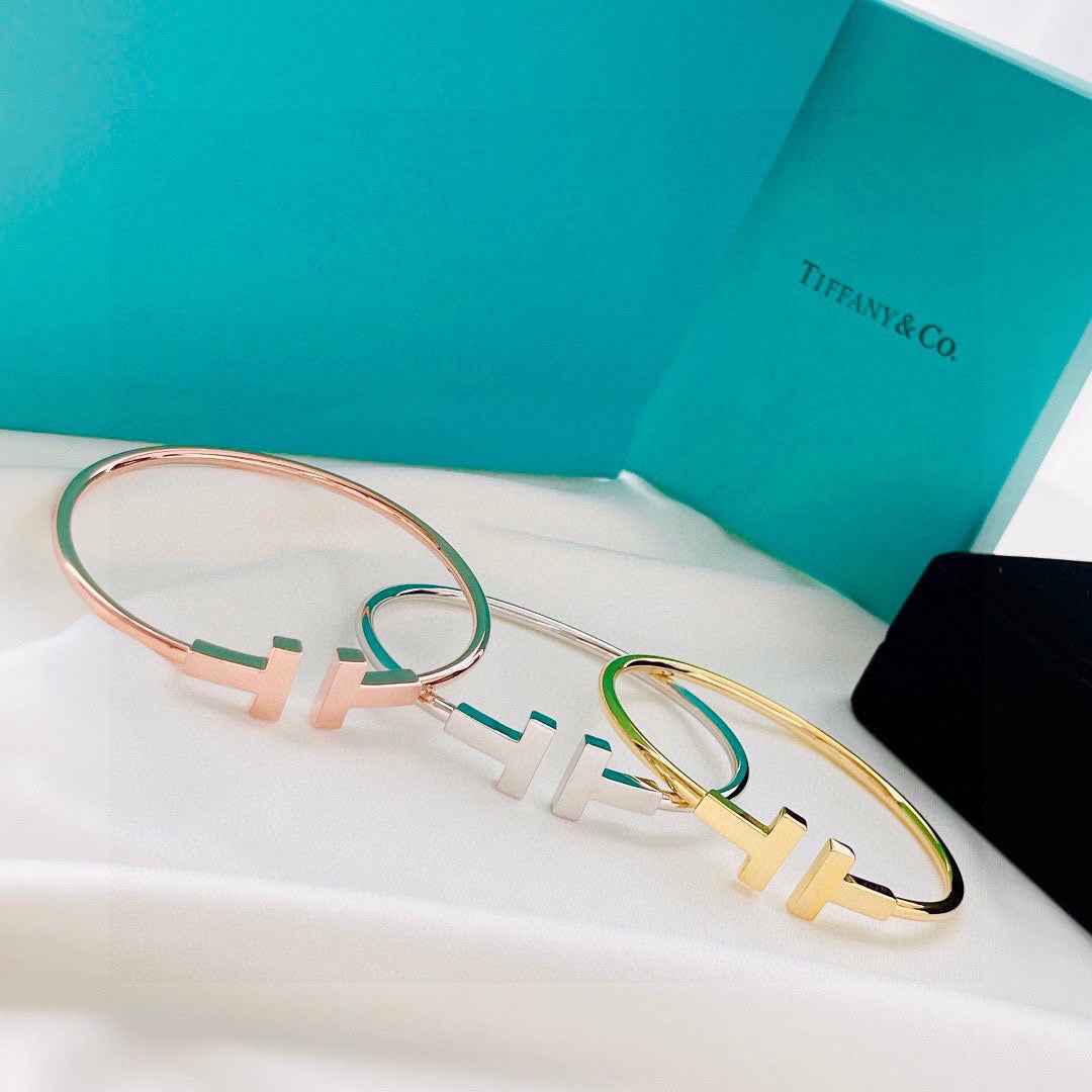 tricolor Bangle for women - alternate angle view 8