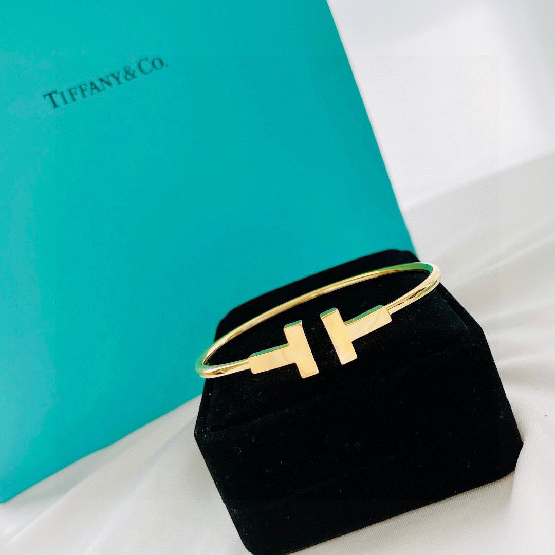 tricolor Bangle for women - alternate angle view 9