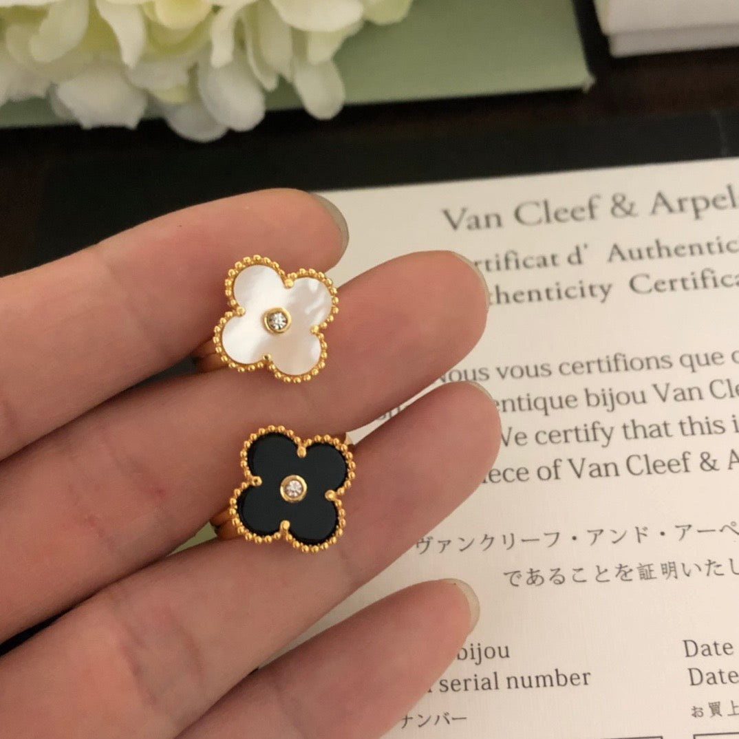 gold clover Ring for women - alternate angle view 5