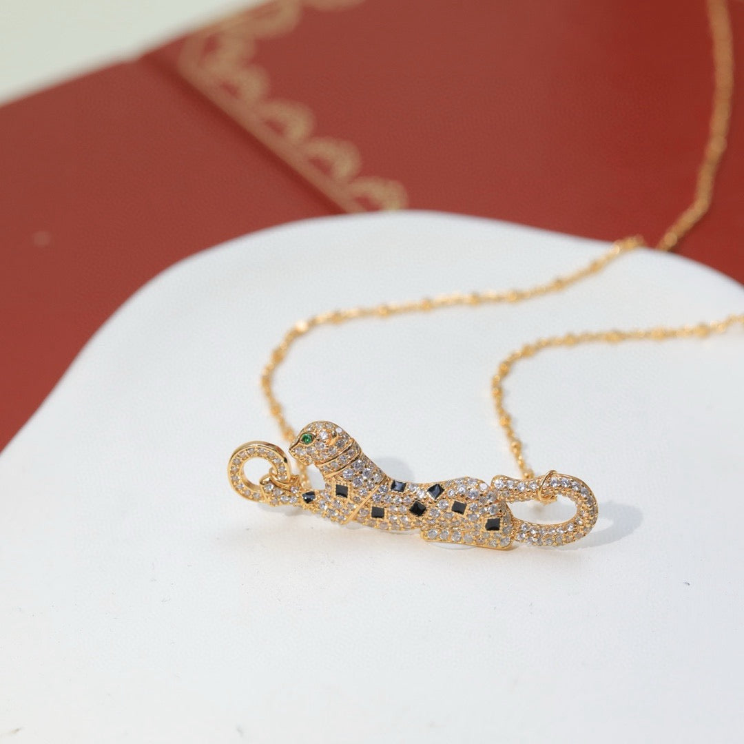 green crystal luxury Necklace for women - alternate angle view 2