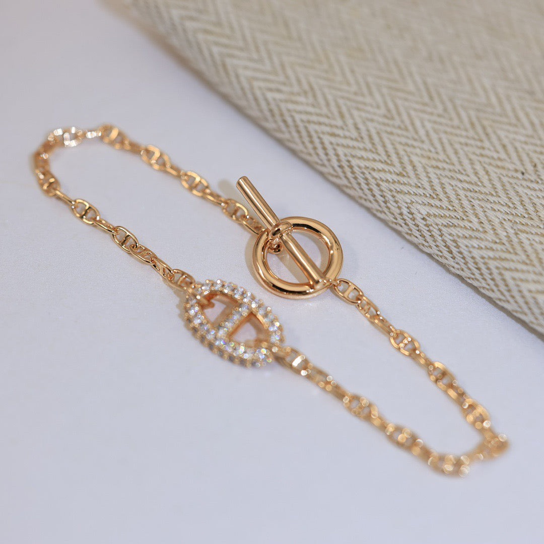 gold heart Bracelet for women - alternate angle view 8