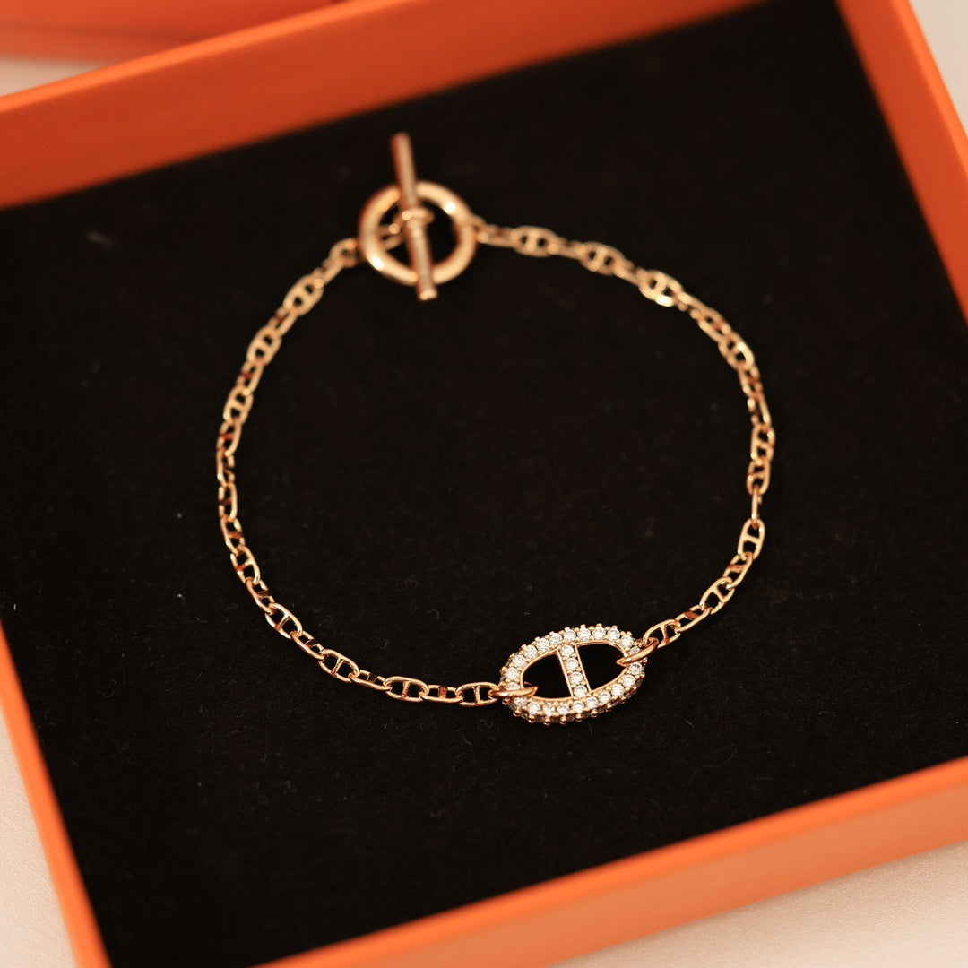 gold heart Bracelet for women - alternate angle view 6