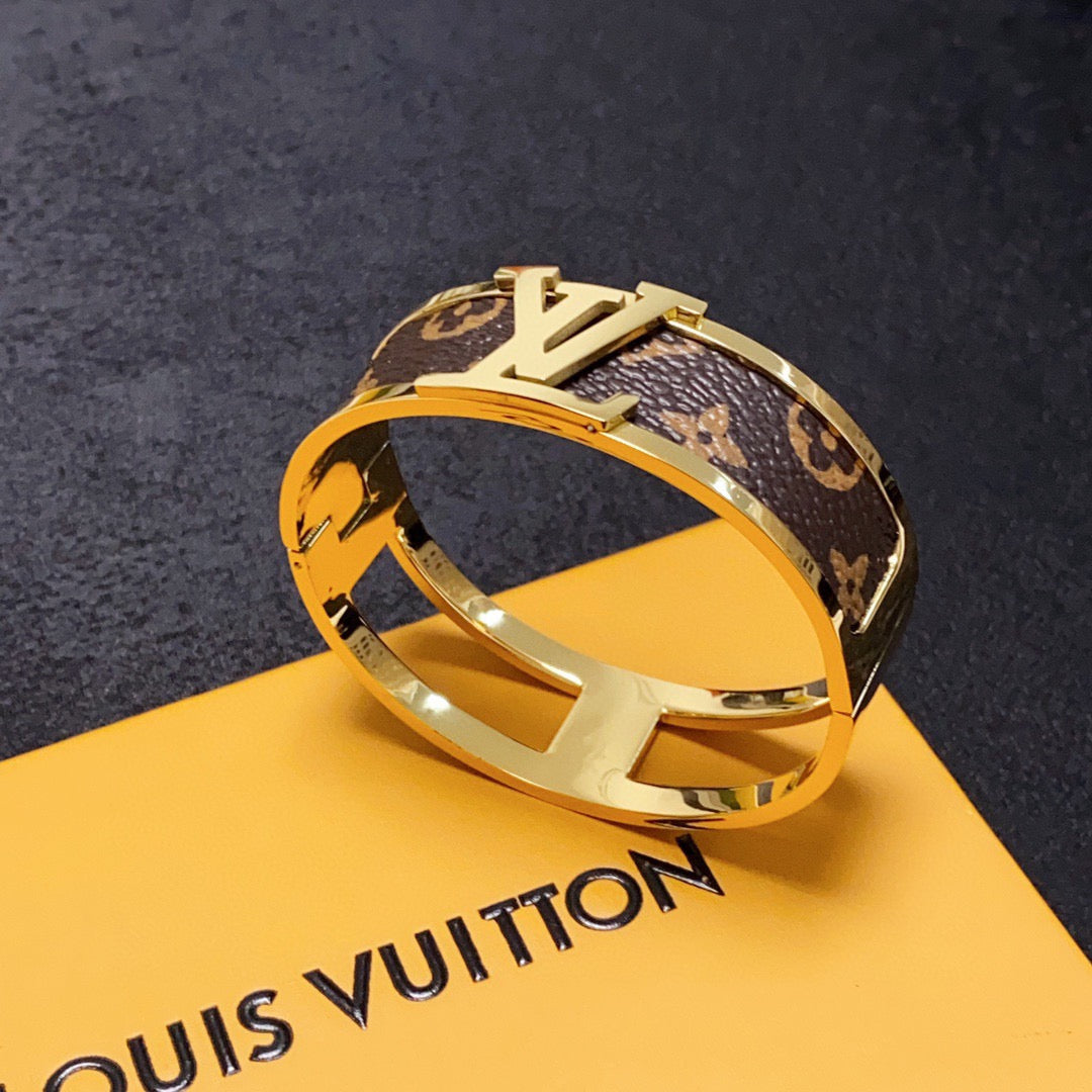 white leather floral Bangle for women - alternate angle view 2