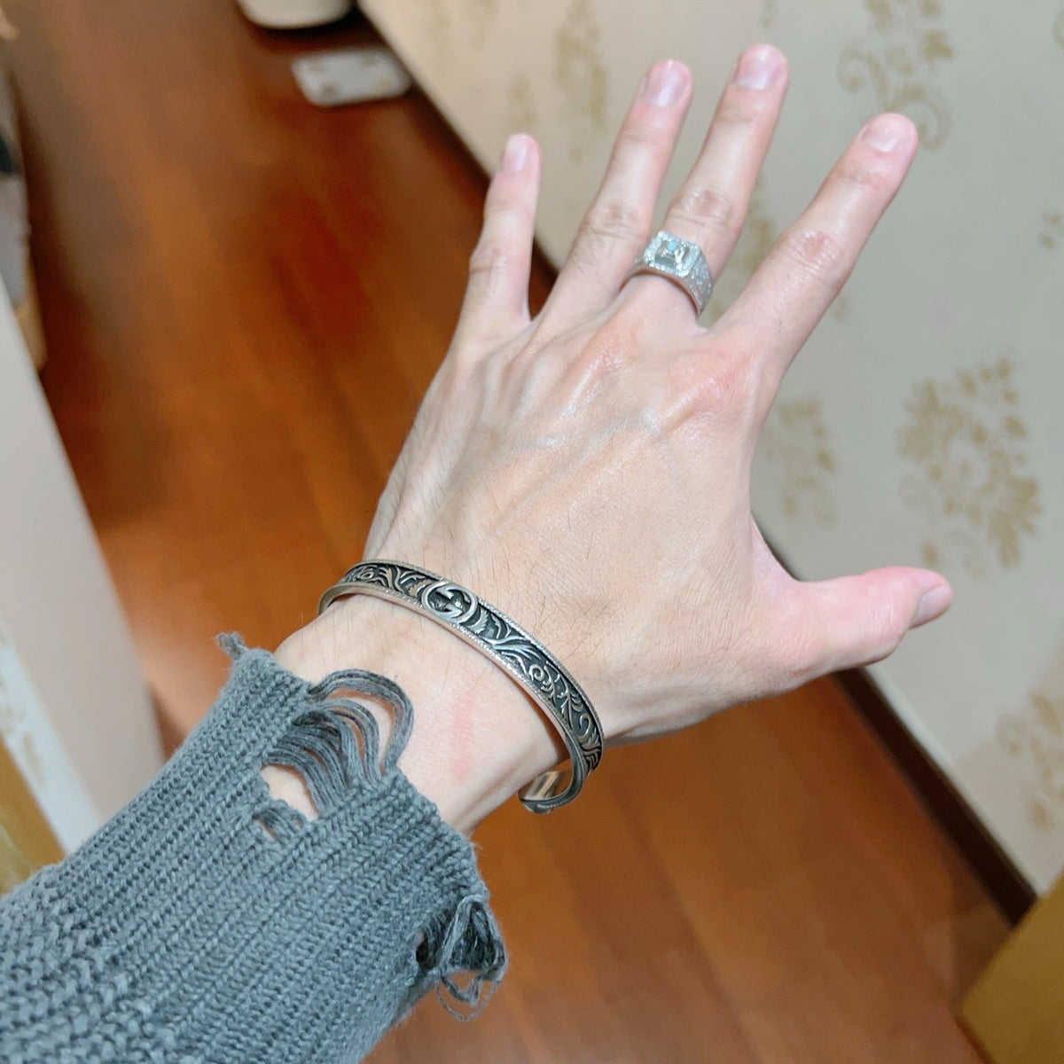 antique double g Bangle for women - alternate angle view 3