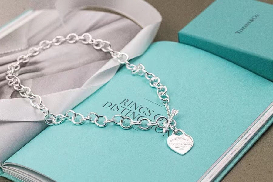 silver sterling silver heart Necklace for women - alternate angle view 6