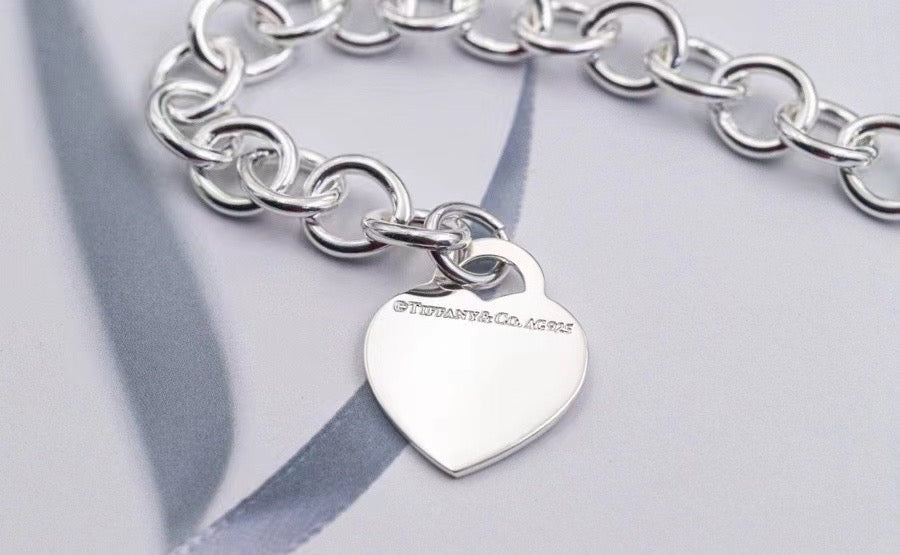 silver sterling silver heart Necklace for women - alternate angle view 5