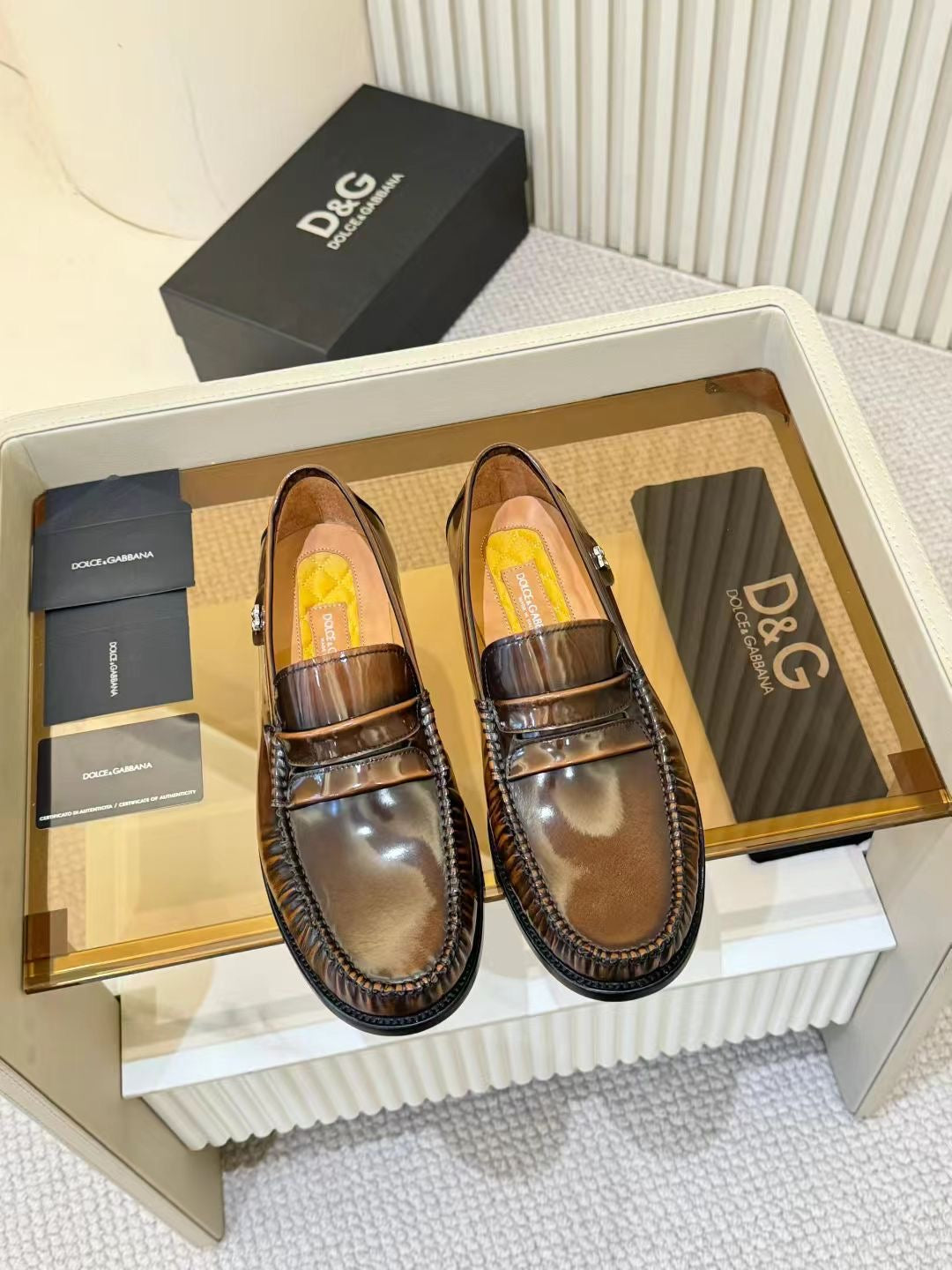 Dolce & Gabbana DG Men's Calfskin Dress Shoes with Leather Sole