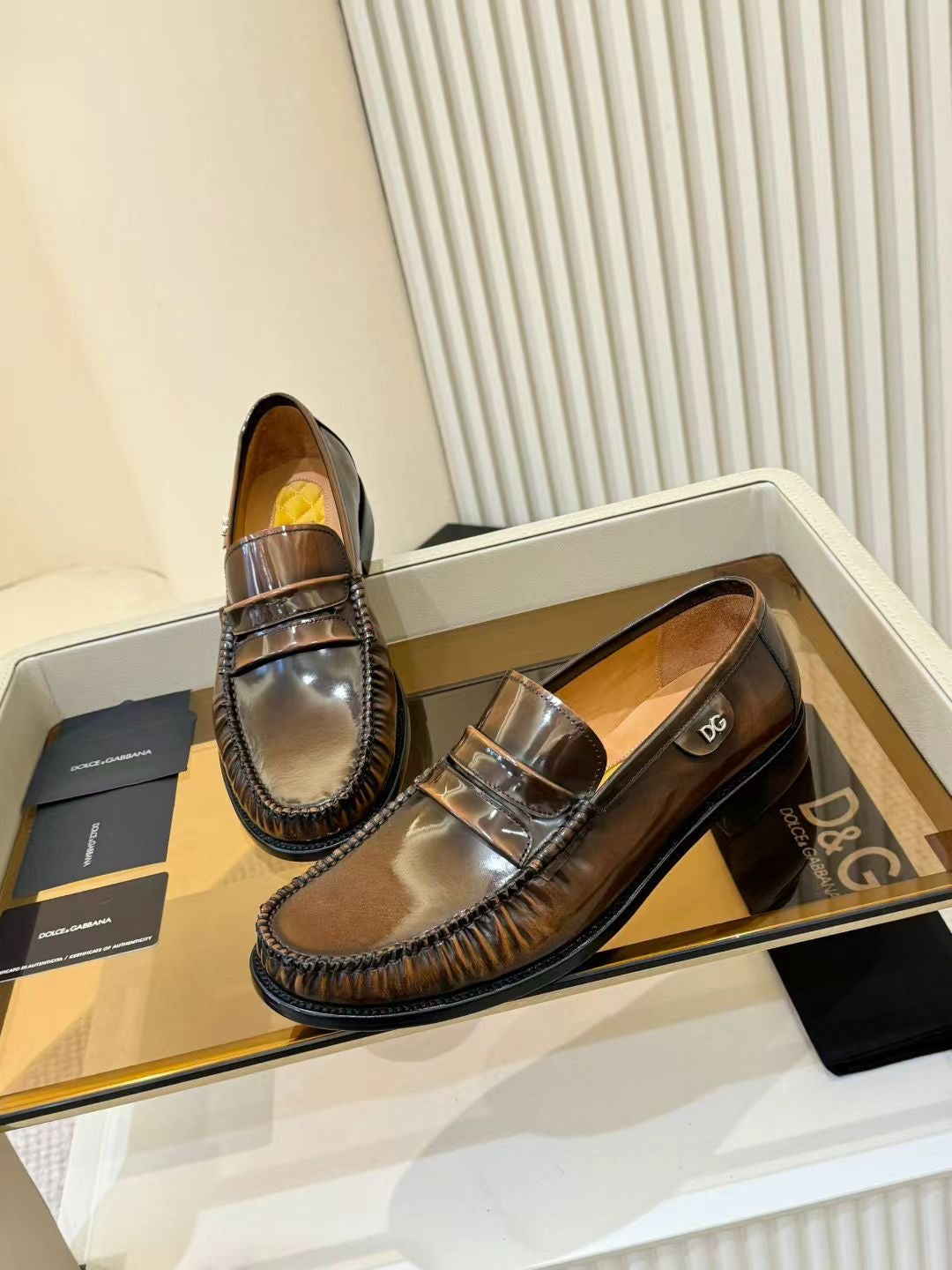 Dolce & Gabbana DG Men's Calfskin Dress Shoes with Leather Sole