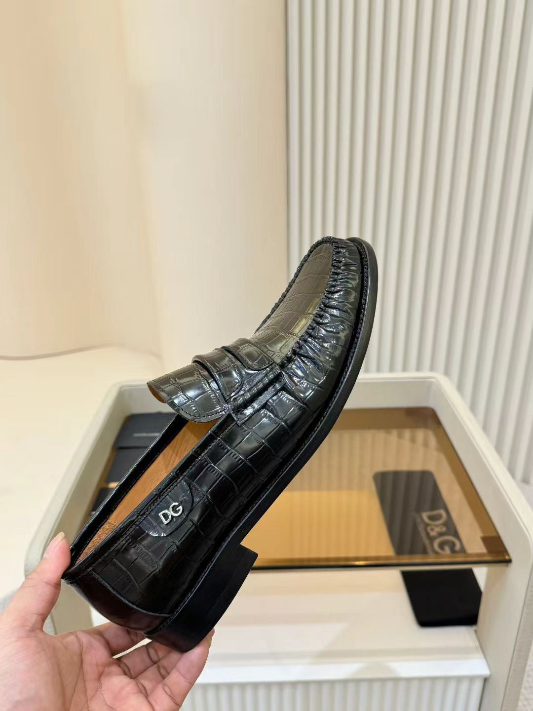 Dolce & Gabbana DG Men's Calfskin Dress Shoes with Leather Sole