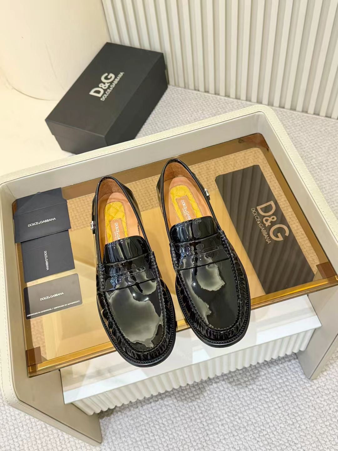 Dolce & Gabbana DG Men's Calfskin Dress Shoes with Leather Sole