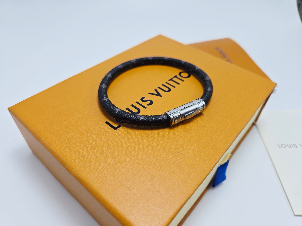 silver genuine leather floral Bracelet for women - alternate angle view 4