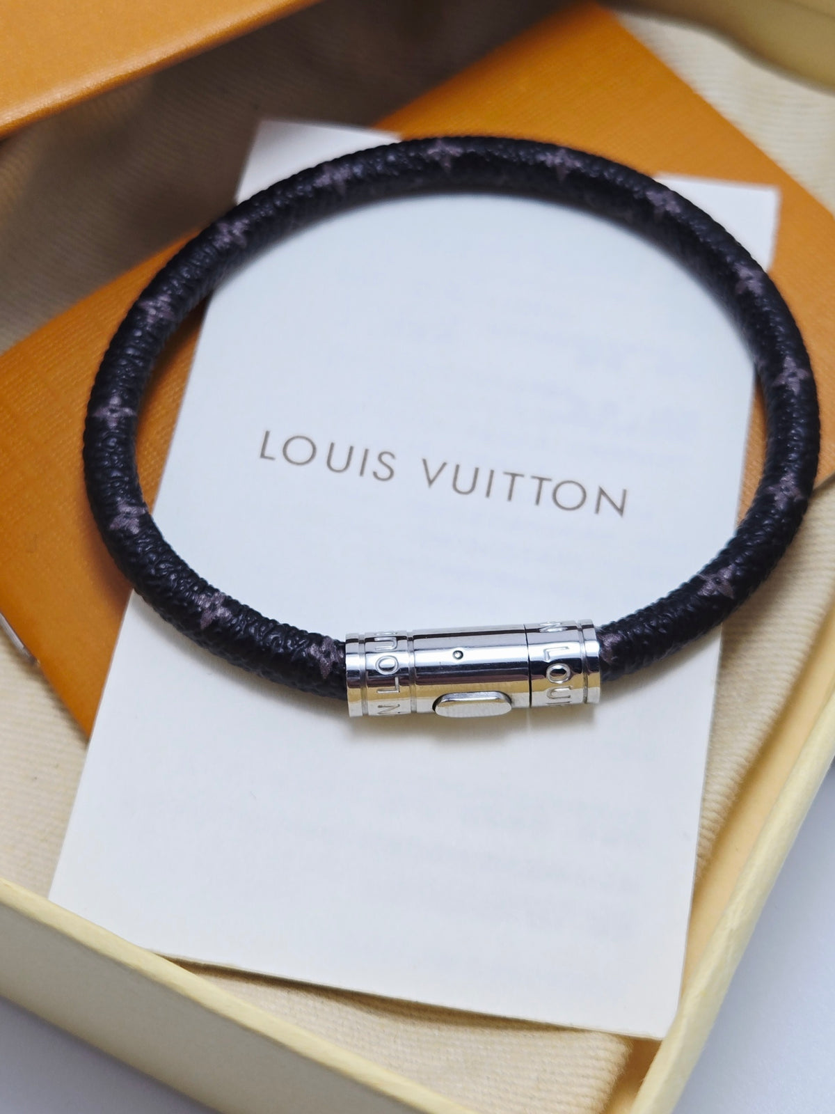 silver genuine leather floral Bracelet for women - alternate angle view 9