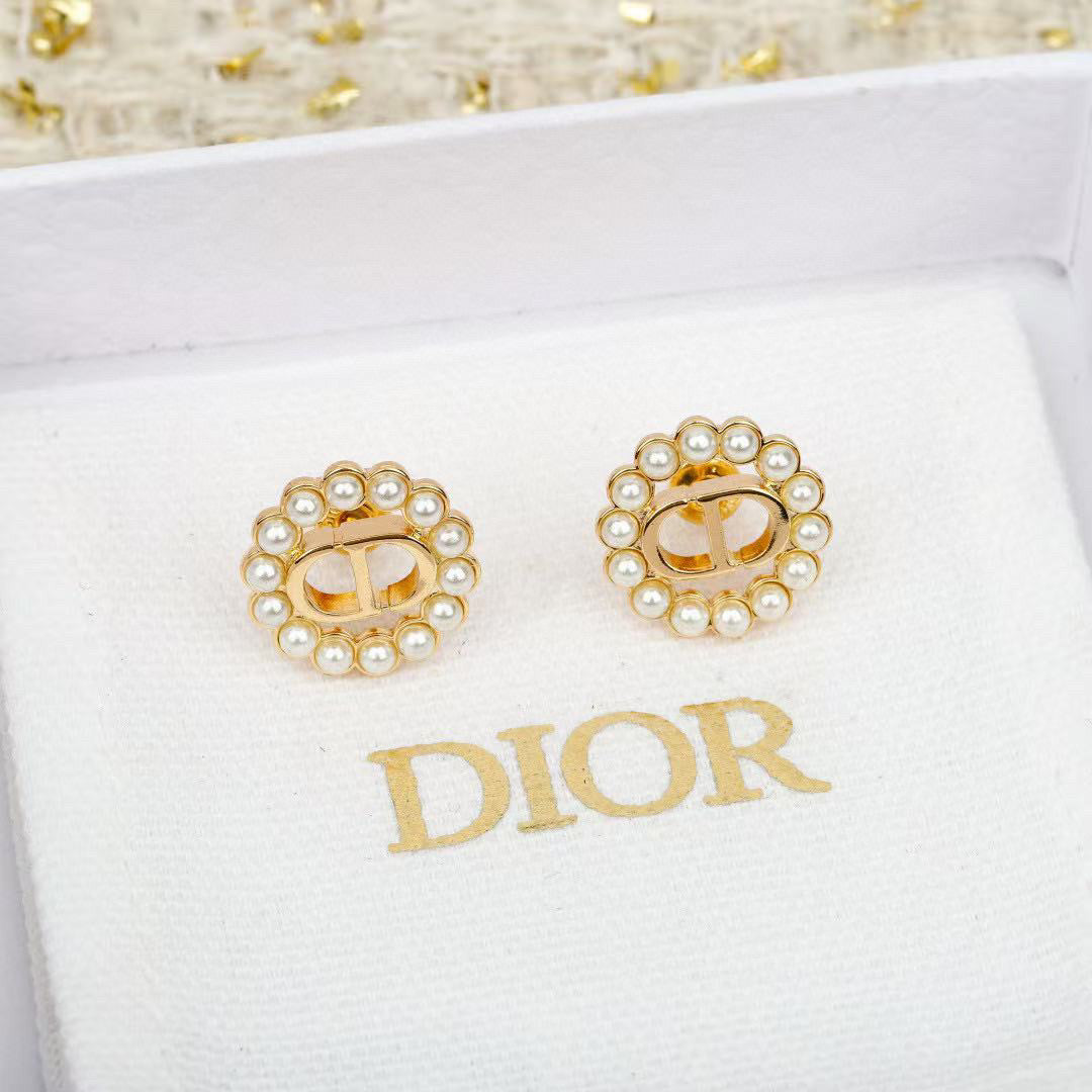 pearl letter Stud Earrings for women - alternate angle view 5