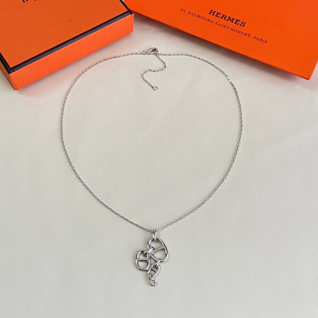 Necklace for women - alternate angle view 5