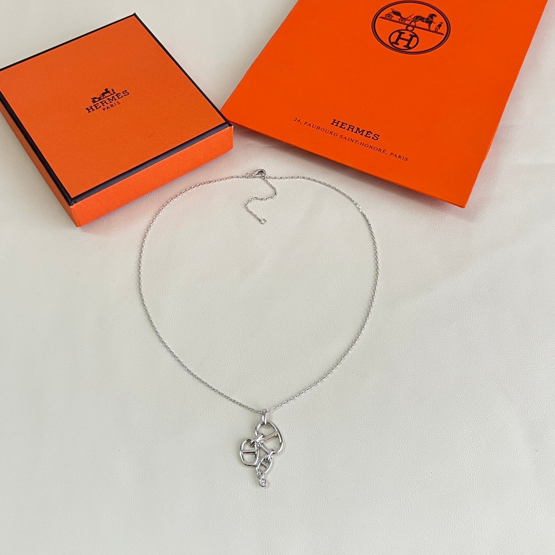 Necklace for women - alternate angle view 2
