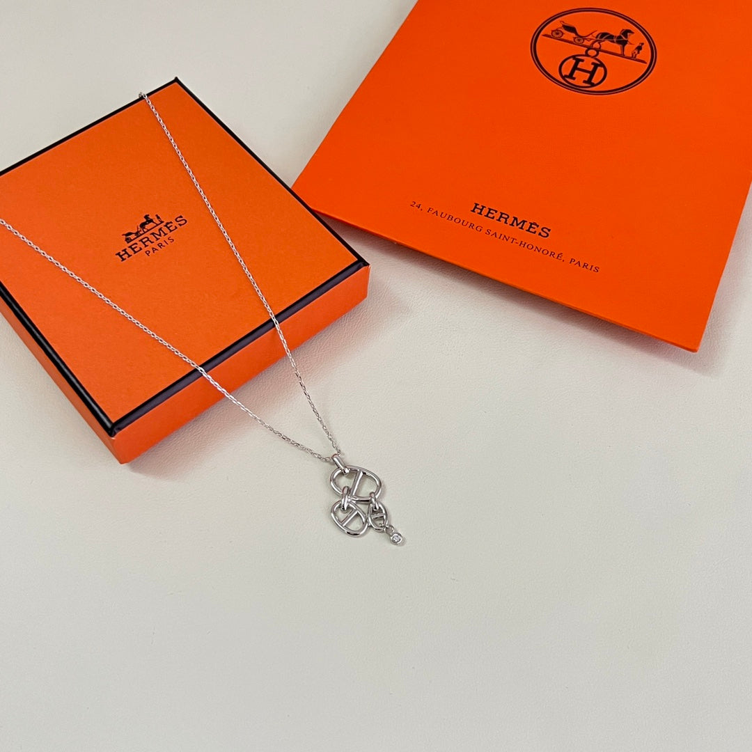 Necklace for women - product detail view