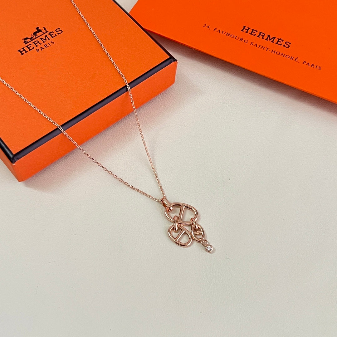 Necklace for women - alternate angle view 4