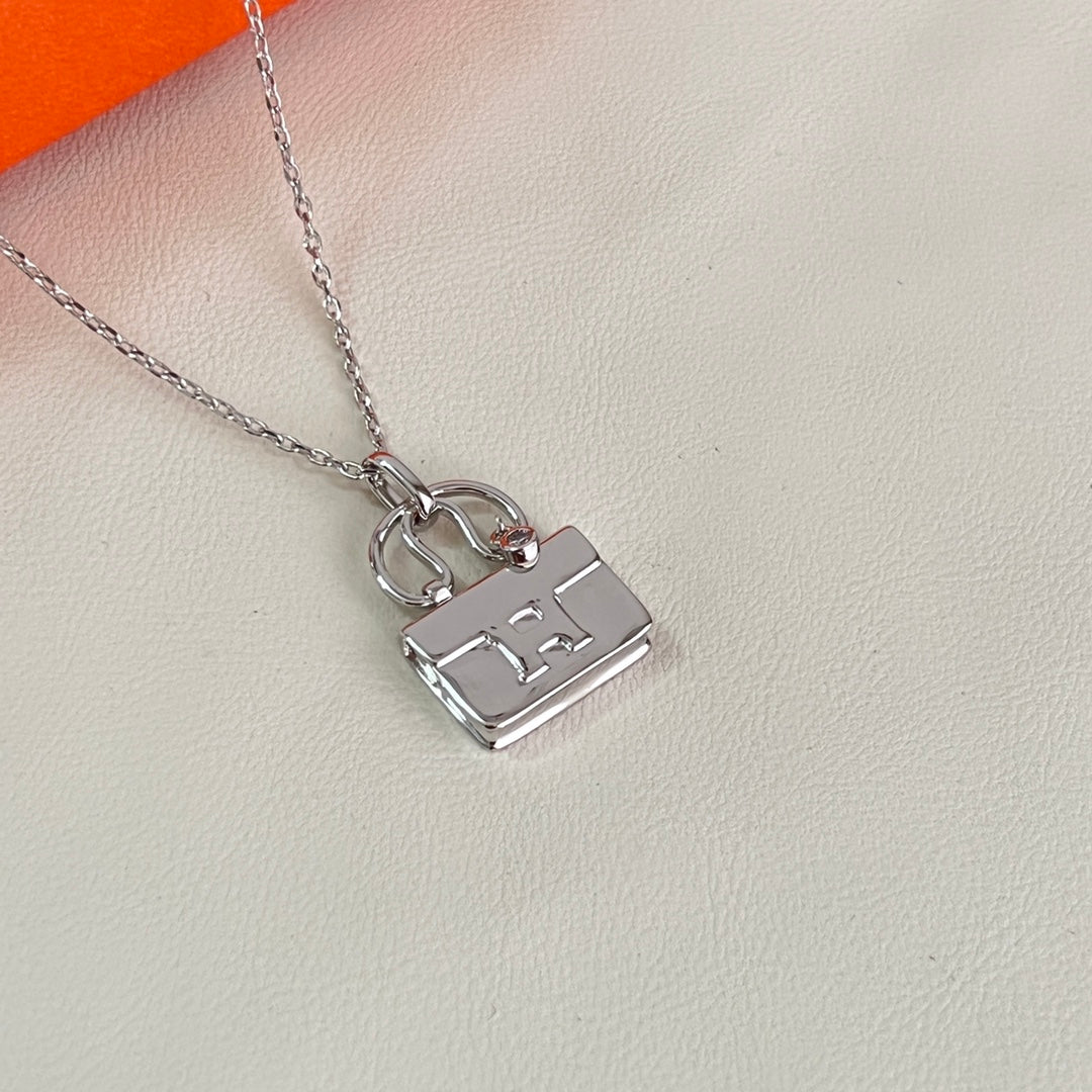 delicate Necklace for women - alternate angle view 6