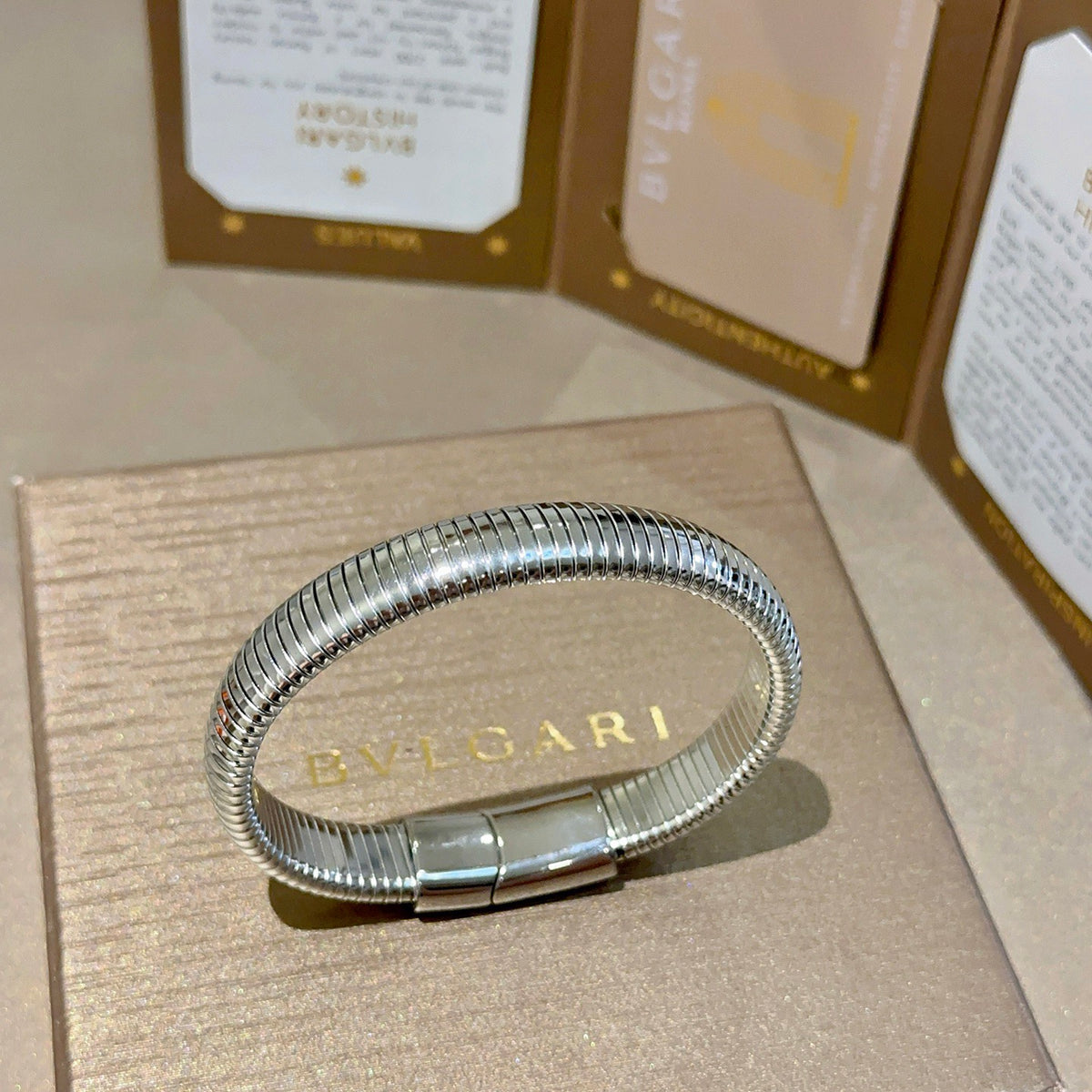gold minimalist Ring for men - product detail view