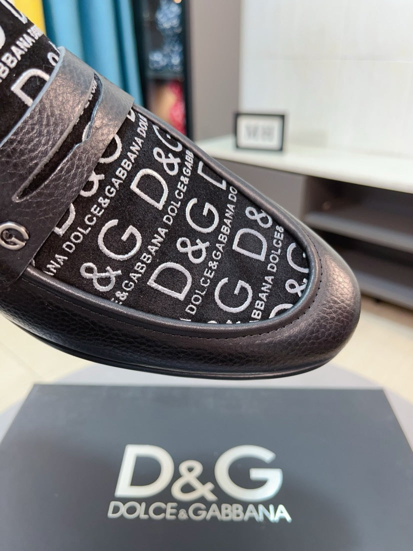 Dolce & Gabbana DG Men's Dress Shoes in Premium Calfskin