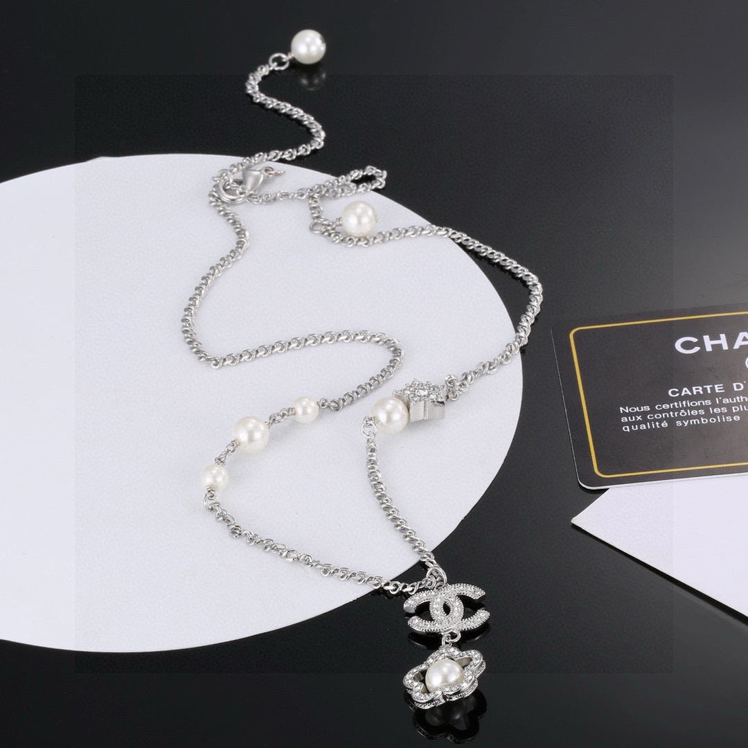 pearl floral Necklace for women - product detail view