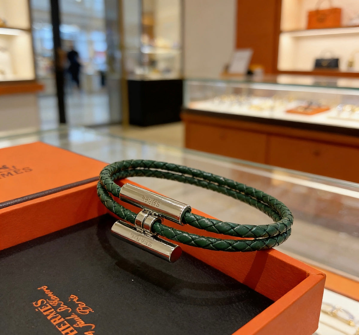 gold luxury Bracelet for men - alternate angle view 4