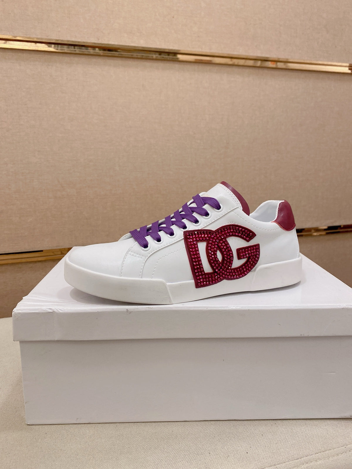 Dolce & Gabbana DG Couple's Athletic Casual Sneakers