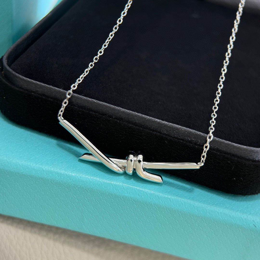white gold crystal inlaid Jewelry Set for women - alternate angle view 8