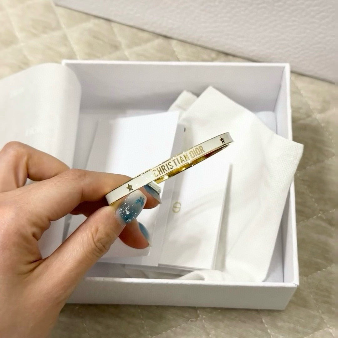 white floral Bangle for women - alternate angle view 7