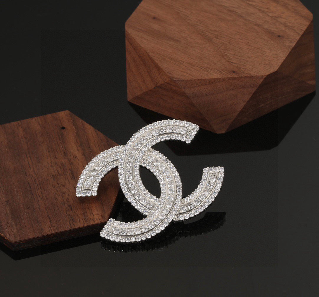 crystal double c Brooch for women - alternate angle view 5