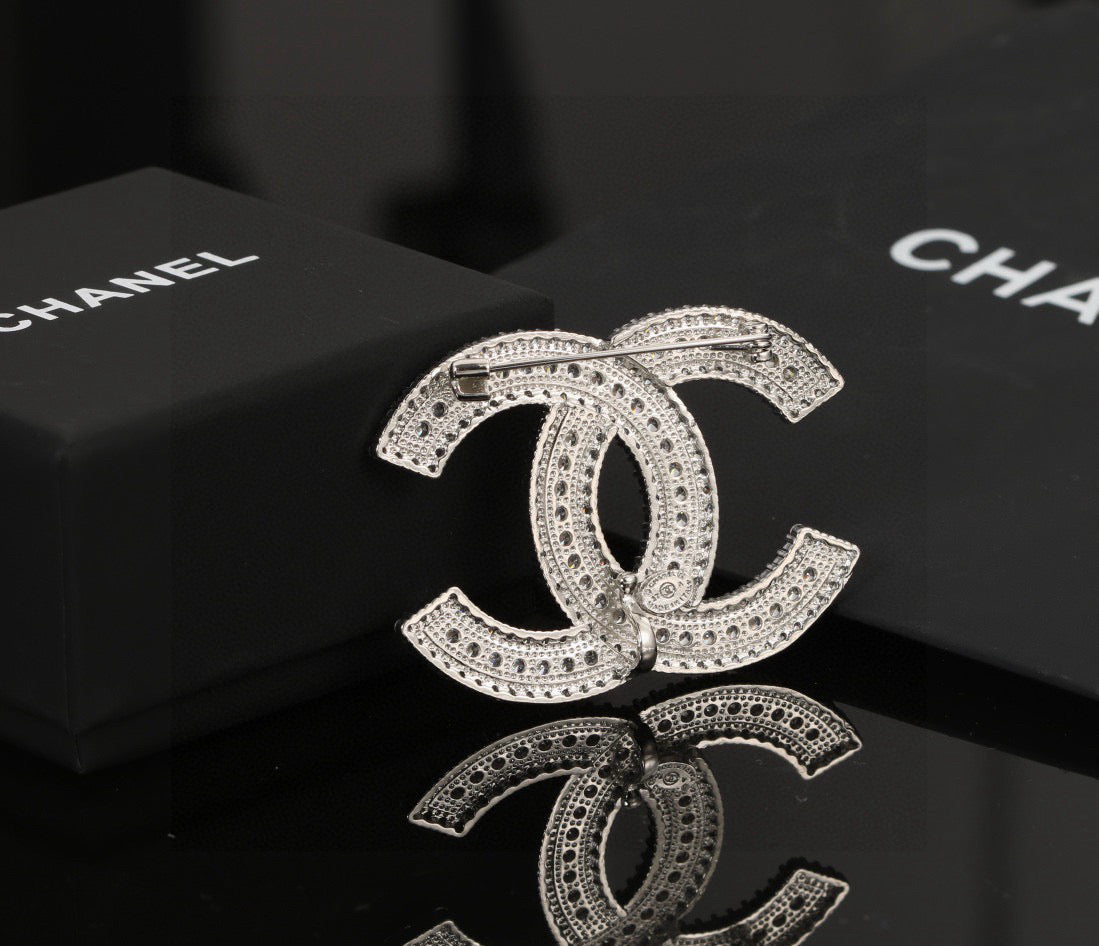 crystal double c Brooch for women - alternate angle view 2
