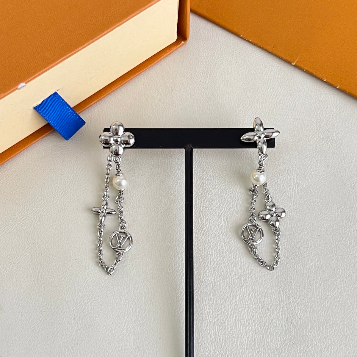 vintage Stud Earrings for women - alternate angle view 5