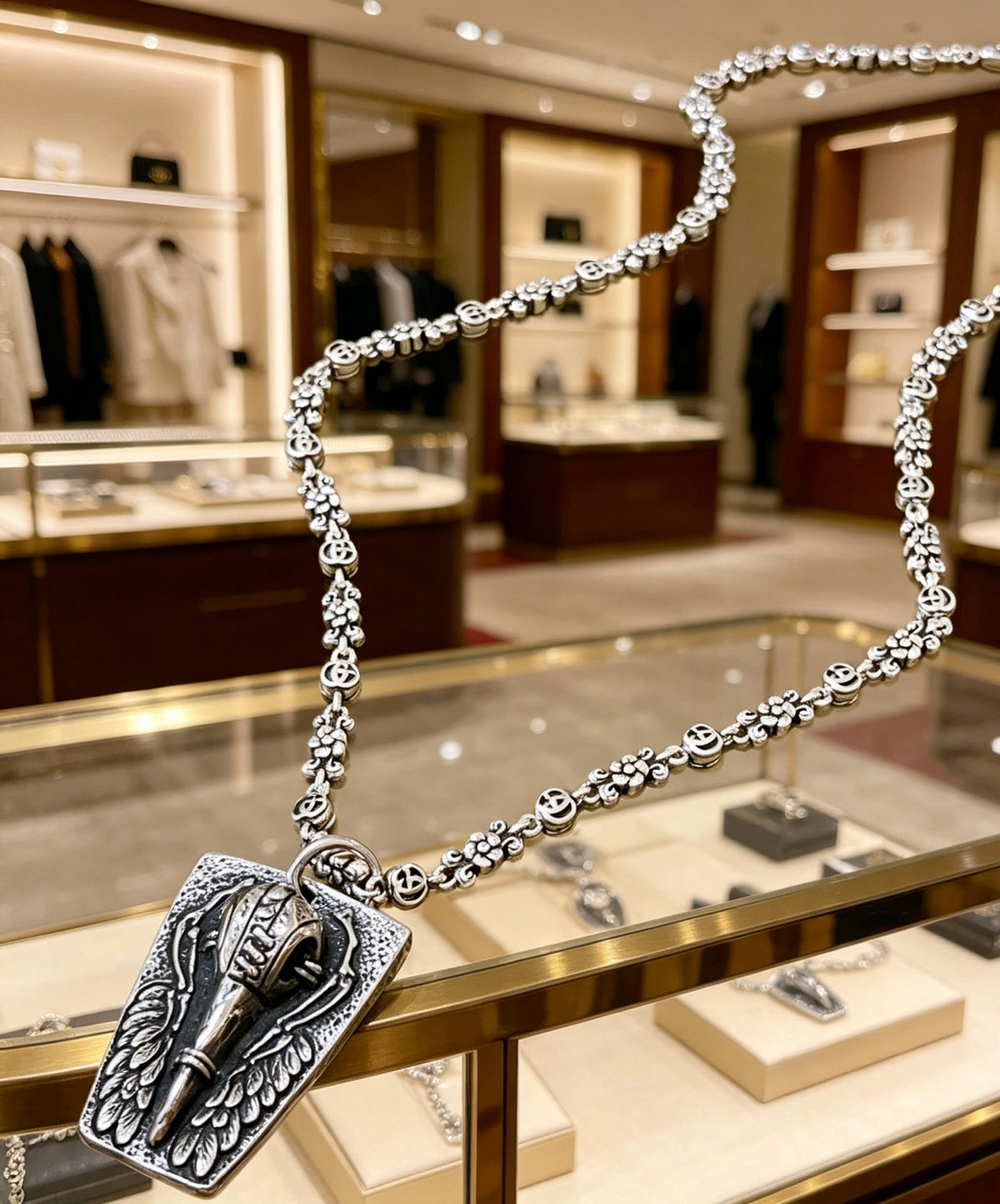 antique chain Necklace for women - alternate angle view 6