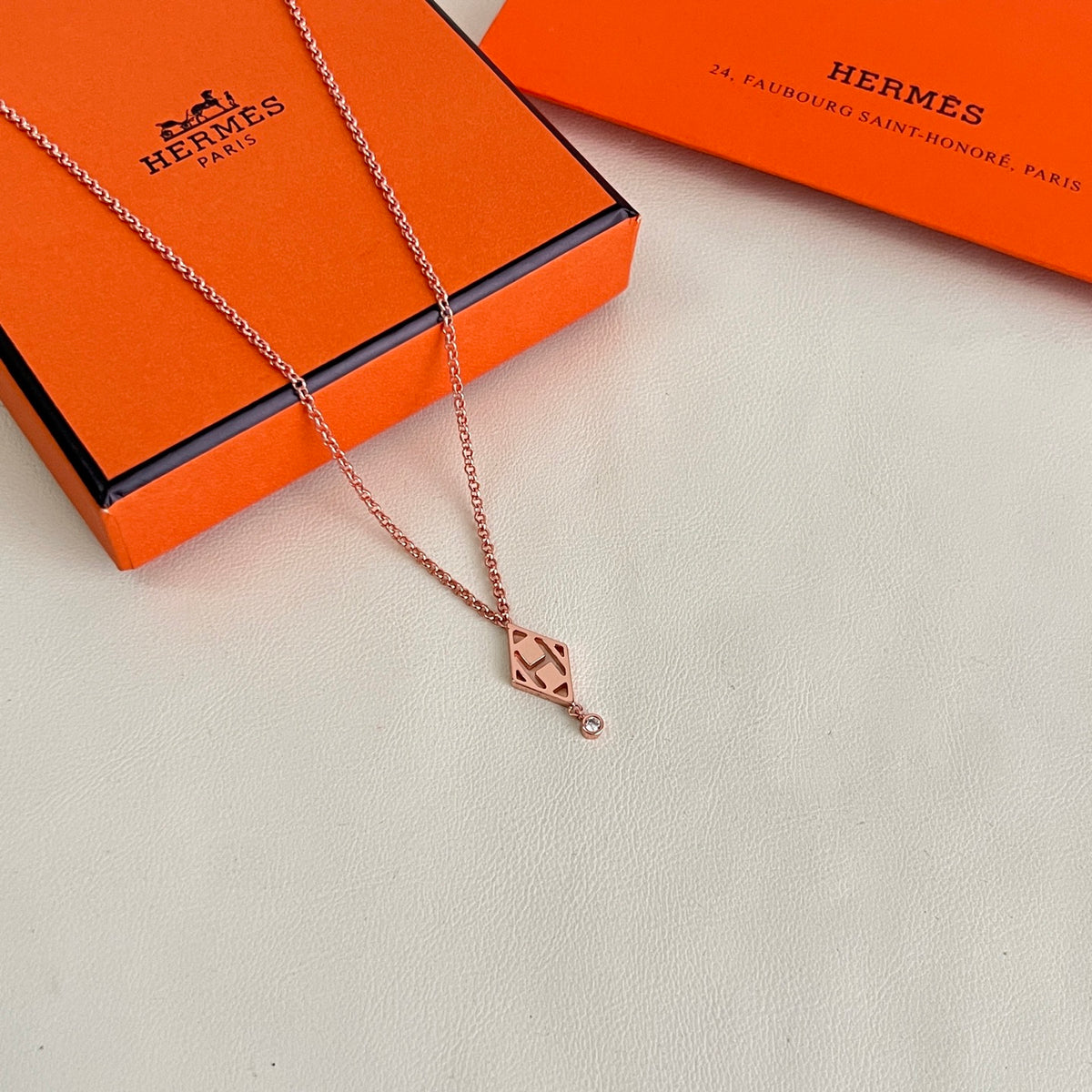 Necklace for women - alternate angle view 4