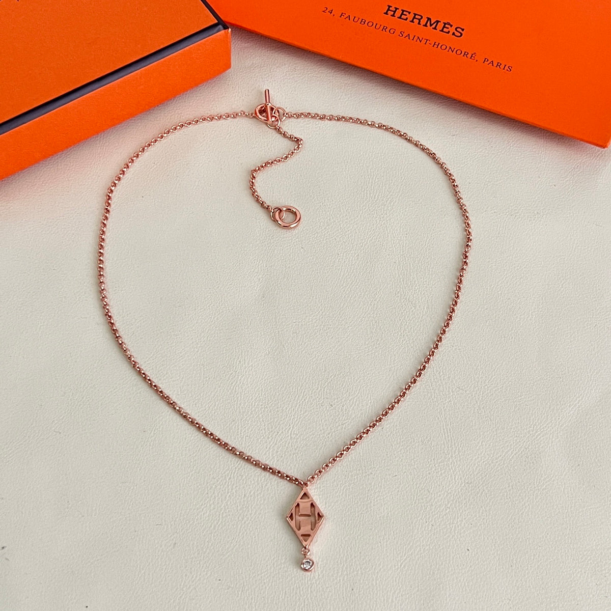 Necklace for women - alternate angle view 5