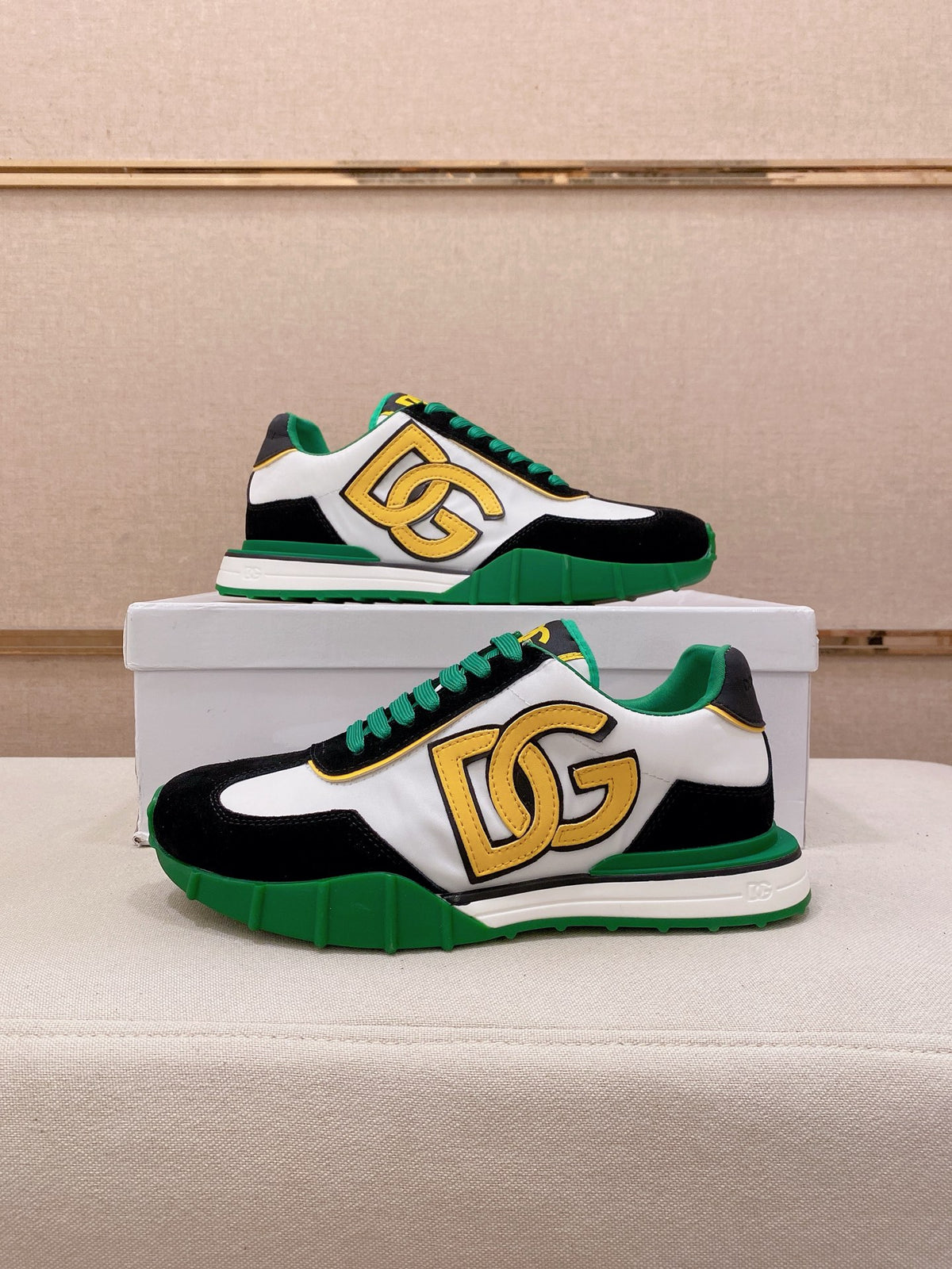 Dolce & Gabbana DG Couple's Athletic Casual Sneakers