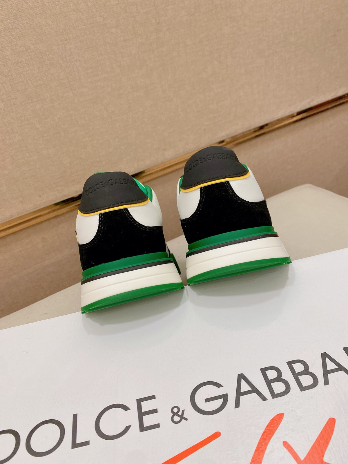 Dolce & Gabbana DG Couple's Athletic Casual Sneakers