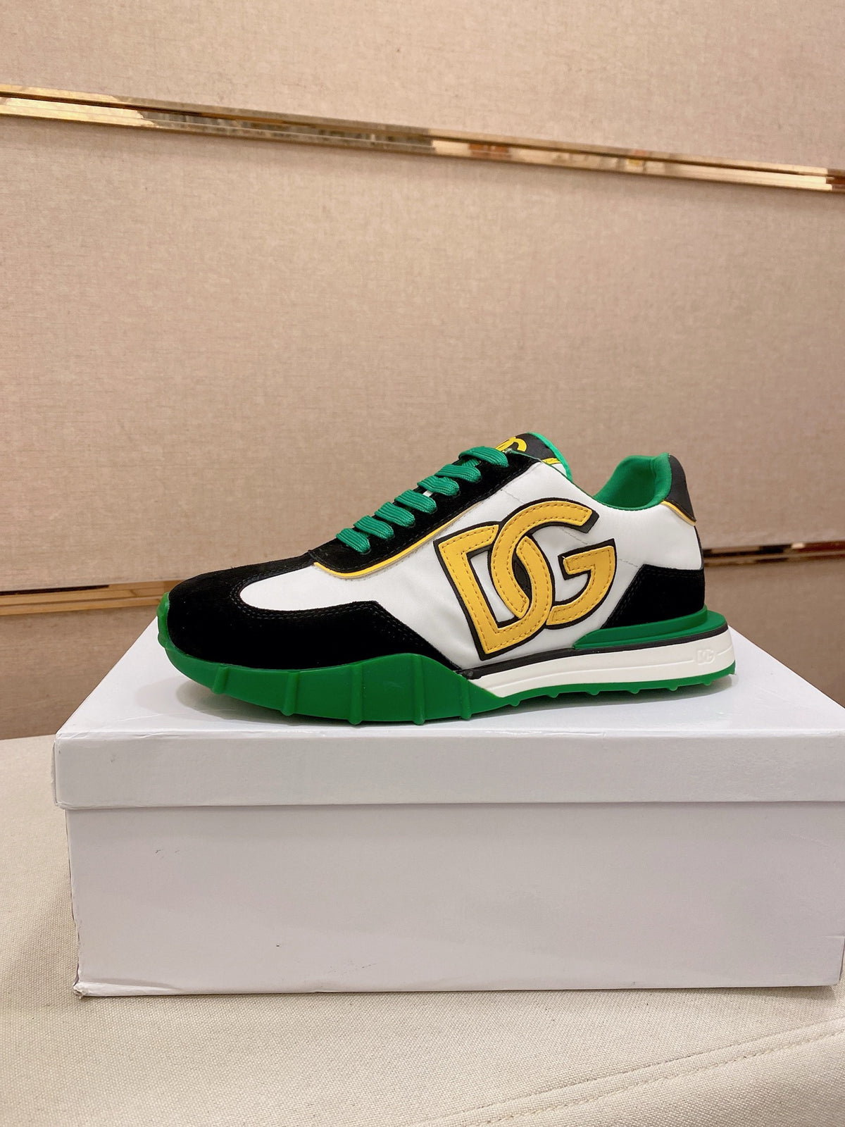 Dolce & Gabbana DG Couple's Athletic Casual Sneakers