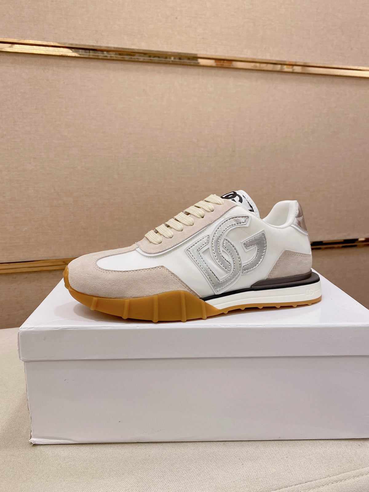Dolce & Gabbana DG Couple's Athletic Casual Sneakers