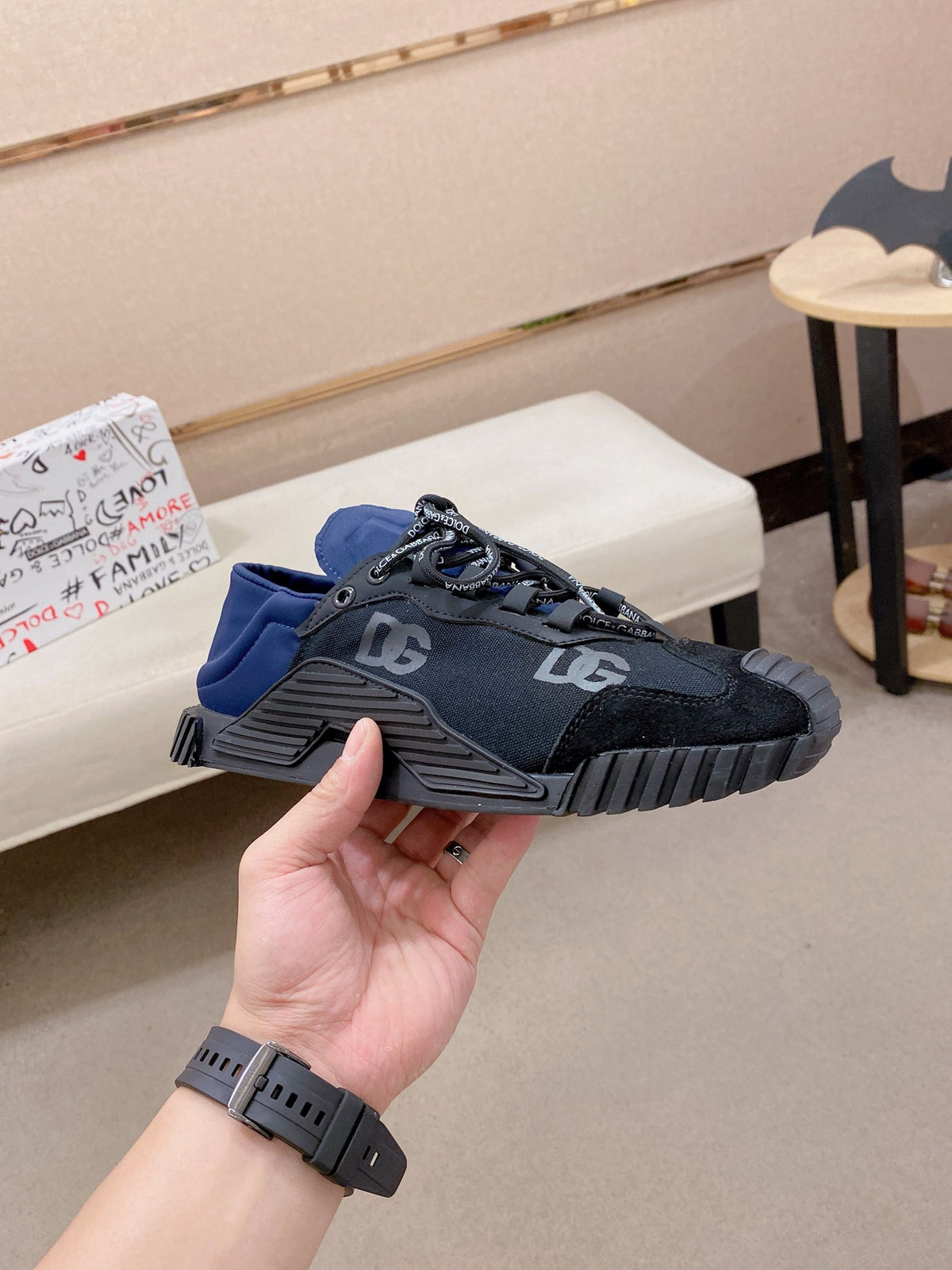 Dolce & Gabbana DG Couple's Athletic Casual Sneakers