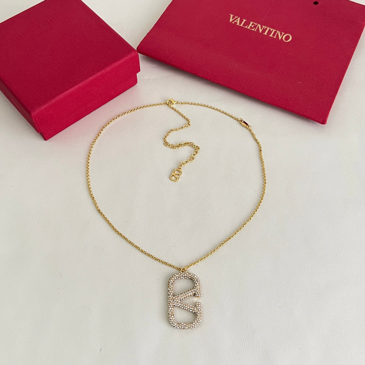 minimalist Necklace for women - alternate angle view 2