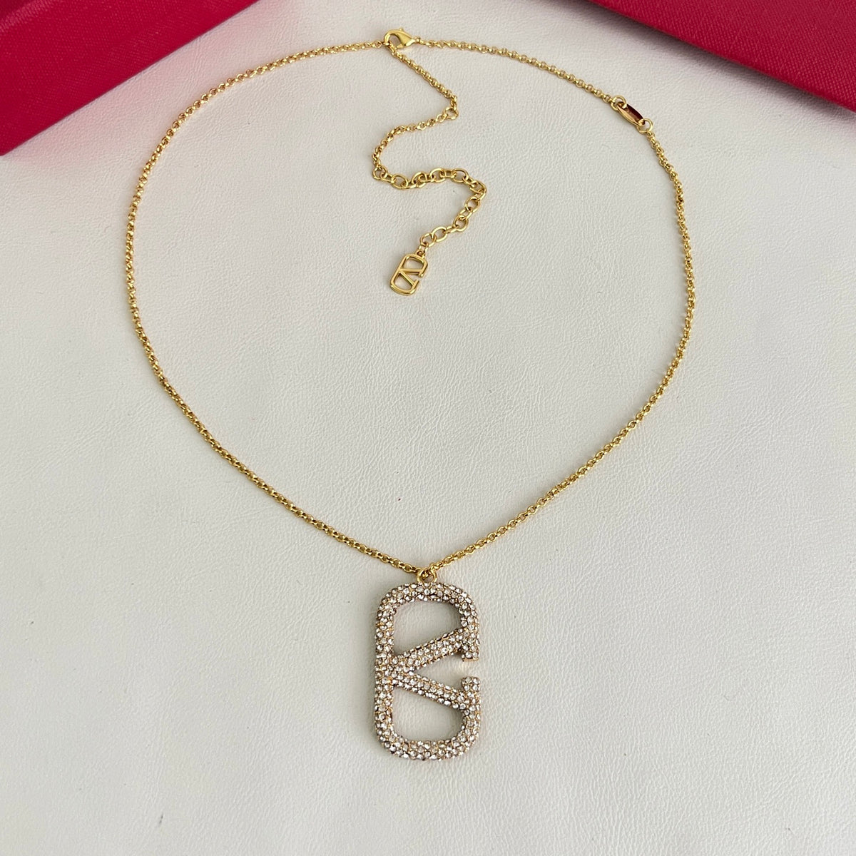 minimalist Necklace for women - alternate angle view 4